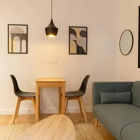 Wehost - Superbe Pied-a-terre Pour 2 Pres De La Tour Eiffel